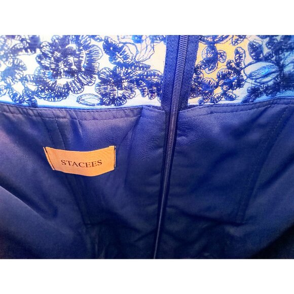 STACEE'S gorgeous formal gown - Picture 7 of 11